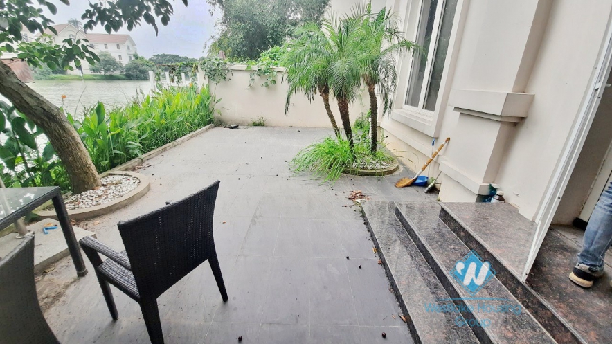 Adjacent four bedroom villas with backyard for rent in Vinhome Riverside Long Bien